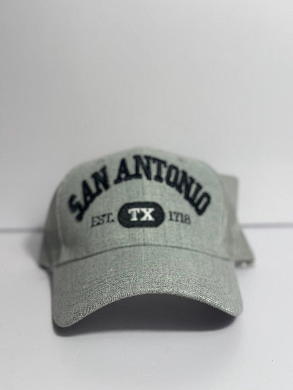San Antonio Texas Trucker Hat Gray — Embroidered "EST. TX 1718" Arch Snapback Ca